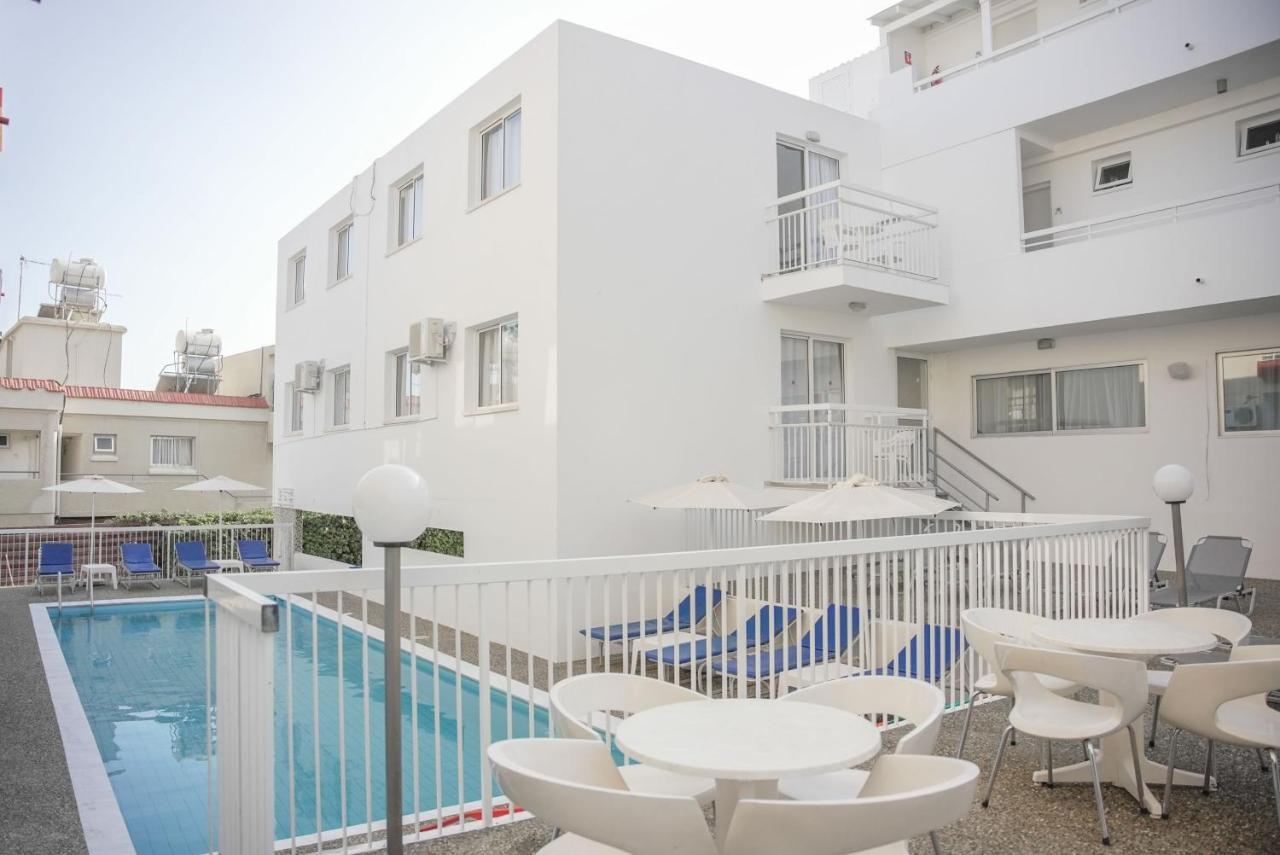 Barbara Hotel Apts Ayia Napa Exterior foto