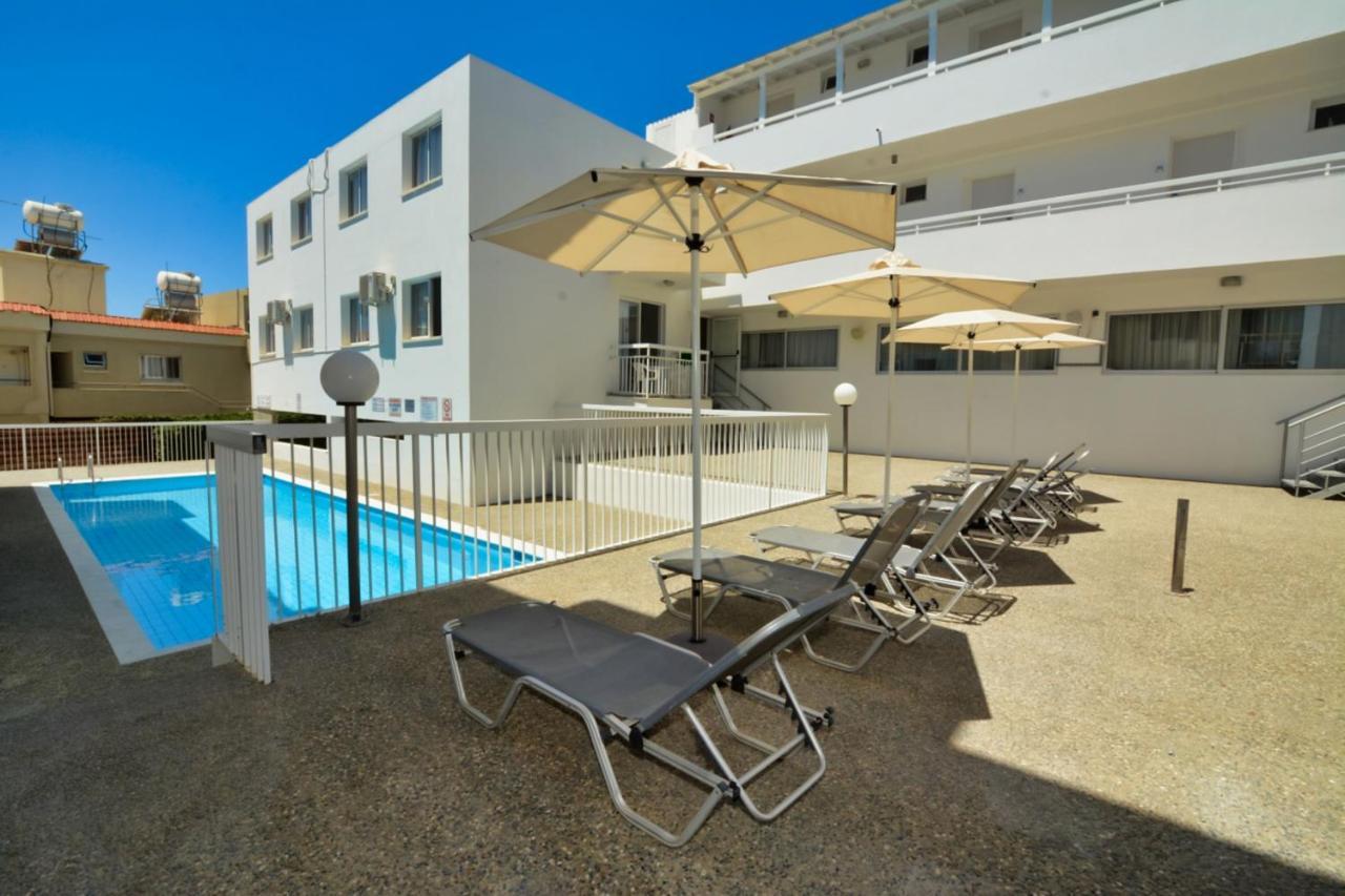 Barbara Hotel Apts Ayia Napa Exterior foto