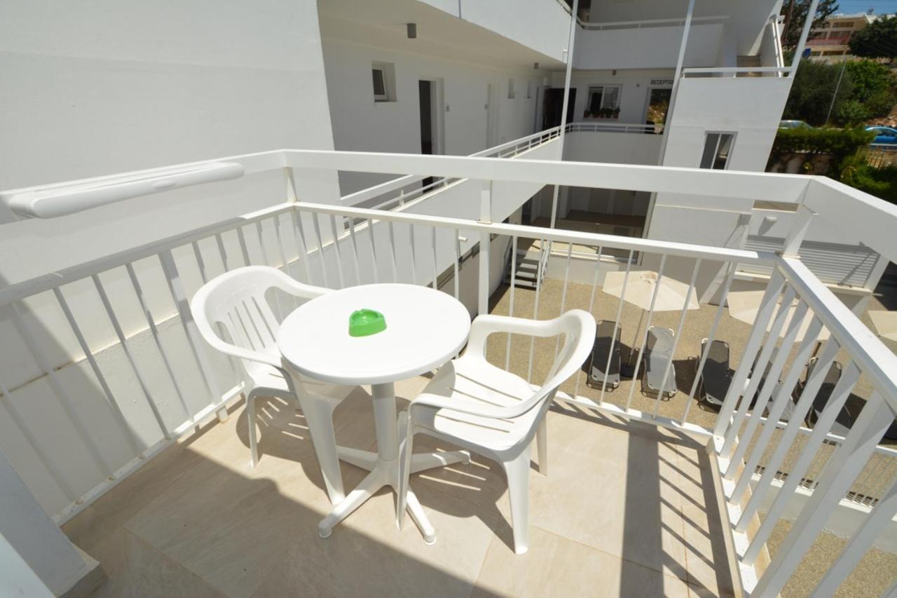 Barbara Hotel Apts Ayia Napa Exterior foto