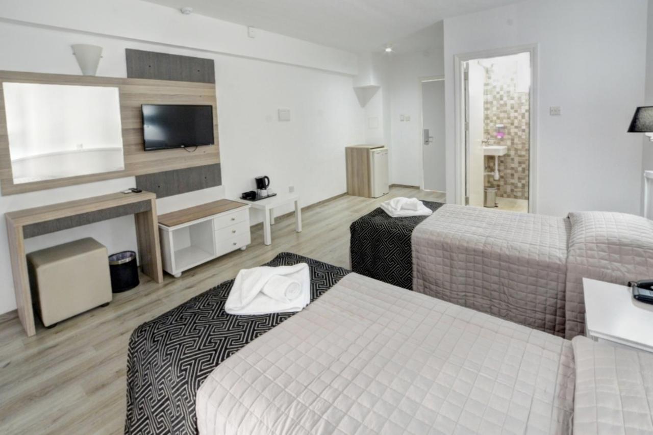 Barbara Hotel Apts Ayia Napa Exterior foto