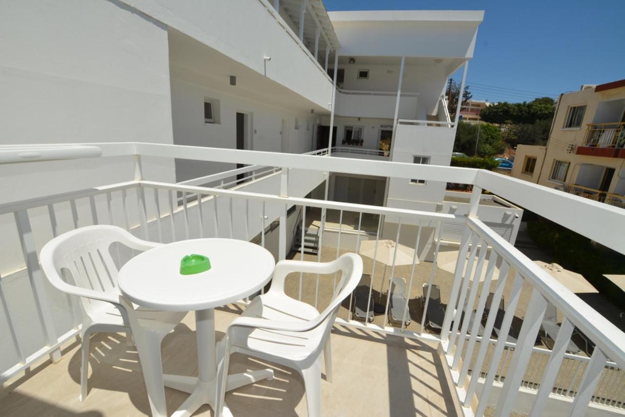 Barbara Hotel Apts Ayia Napa Exterior foto